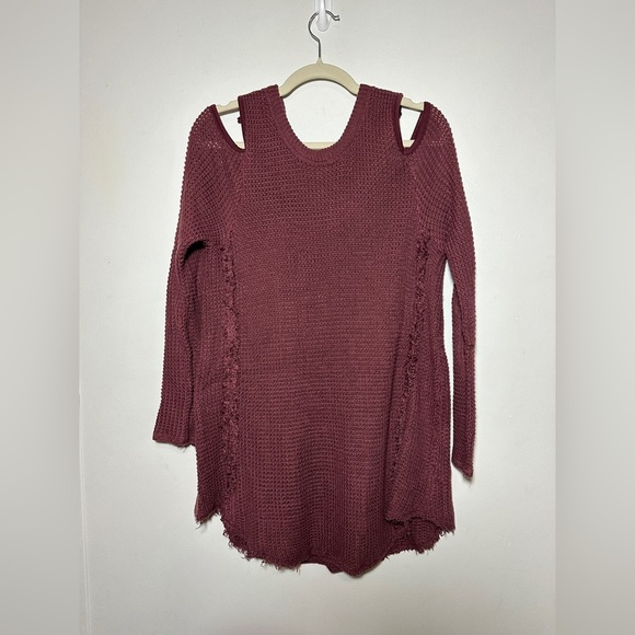 Altar’d State Waffle Knit Cold Shoulder Raw Hem Pullover Sweater Size Large - Picture 1 of 7
